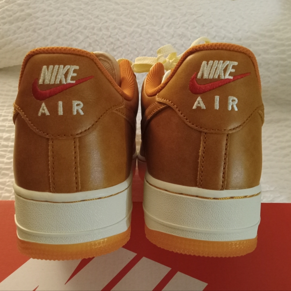 Brand new Nike AF1. (Never been worn) - Picture 7 of 9